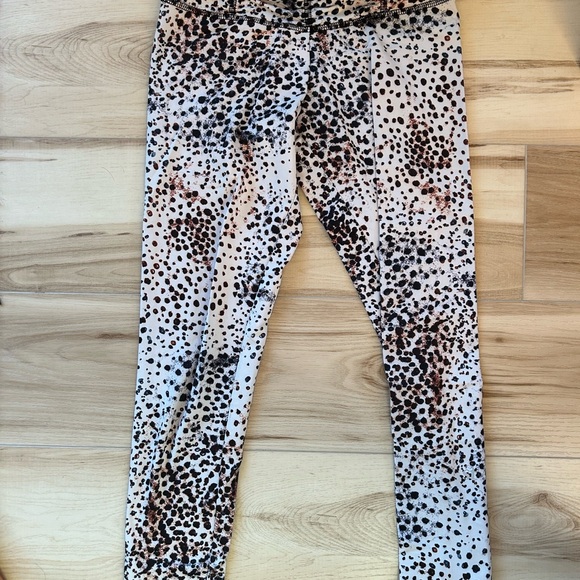 “Strut This” leggings - Picture 2 of 2
